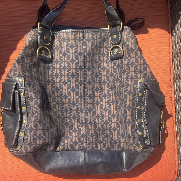 Fossil leather gold accent y2k Shoulder Bag - Picture 1 of 6